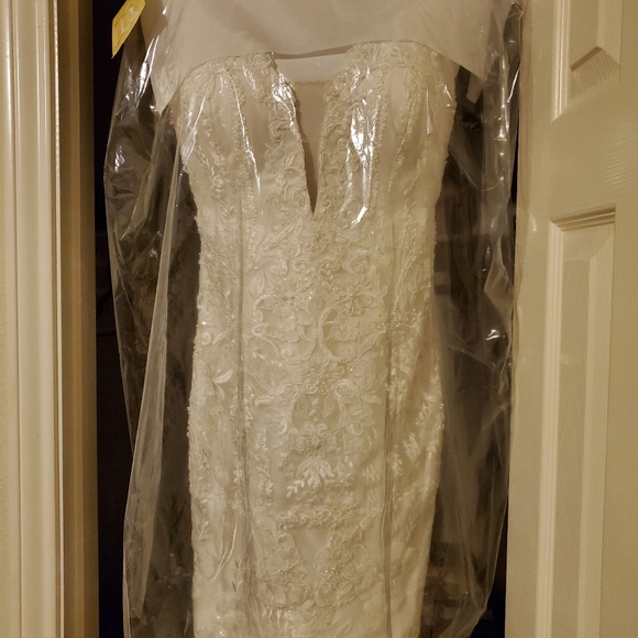 Wedding dress
